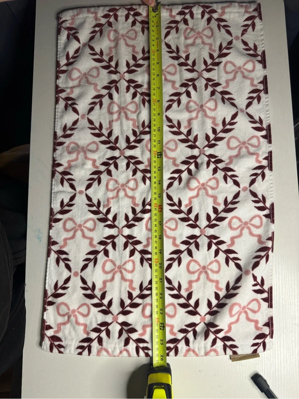3 DC White Hand Towels with Pink and Burgundy Bow Pattern
